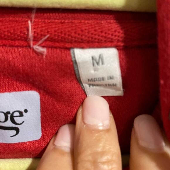 L’auberge Red Hoodie Sz M - Picture 5 of 11